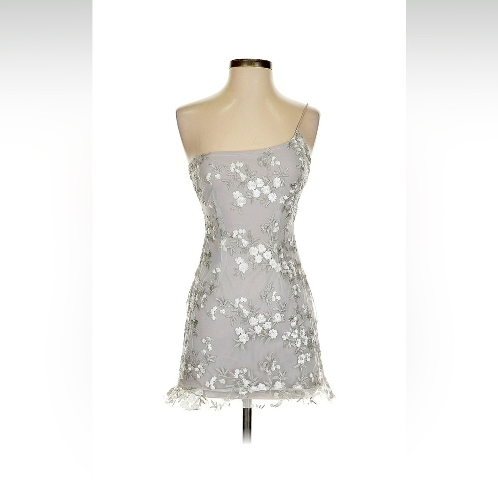 Sz Jr S gorgeous lavender and silver mini dress with one strap.